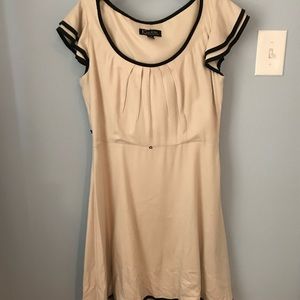 Tan and black petite dress. Size 10p. Office chic.